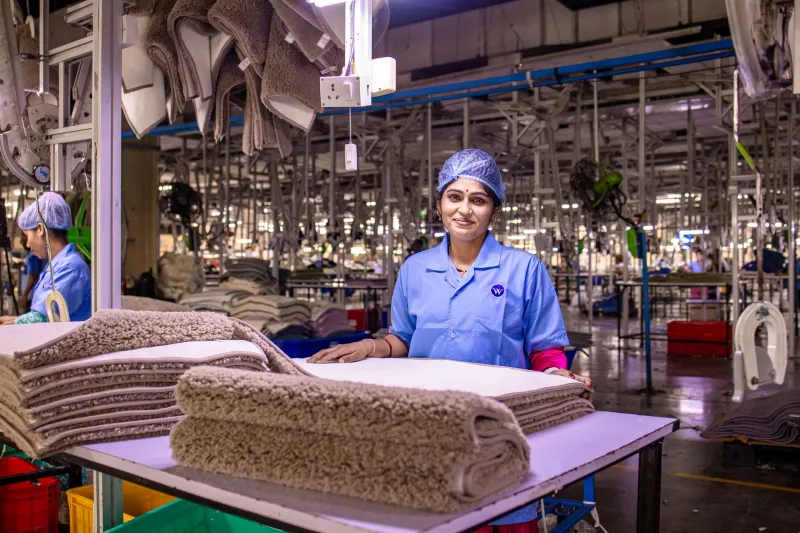 Cutting Out the Middleman: How American Manufacturers Are Reclaiming Their Markets