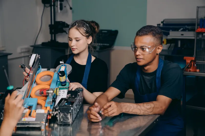 Planted and Powerful: How Geographic Commitment Turns American Companies Into Talent Magnets